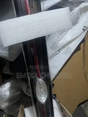 Fitilar Boot na Ford Edge (2015-2017)