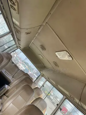 Toyota Coaster Bus 1995 Fari