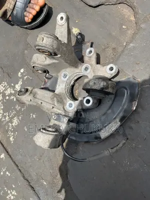 Set Na Baya Na Hub Spindle Na Ford Explorer (2011-2013)