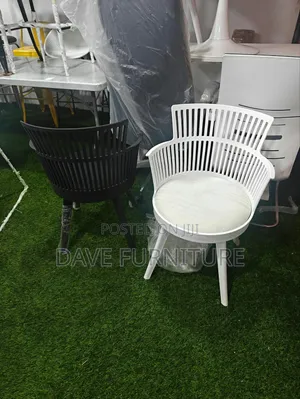 Fiber Plastic Restaurant Table