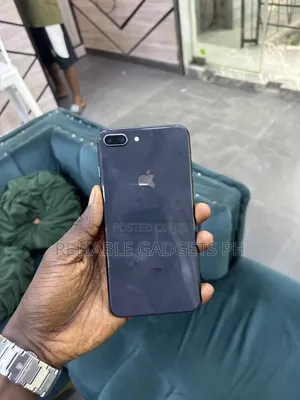 Apple iPhone 8 Plus 64GB Baki