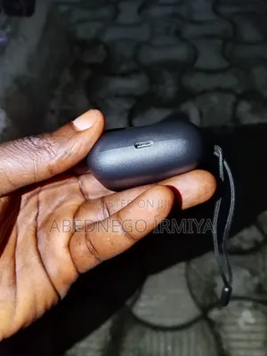 Oriamo Lite Wireless Earbuds