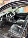 Toyota Highlander 2017 Baƙi - 4