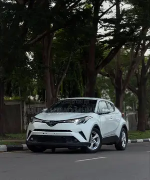 Toyota C-HR 2018 - Amfani Da Aka Yi A Ƙasashen Waje