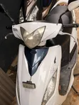 Kymco Agility 125 Scooter 2019 White - 5