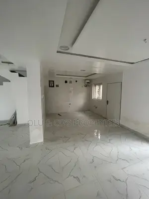 4 Bedroom Duplex a B Estate, Lugbe District don siyarwa