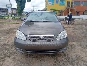 2005 Toyota Corolla LE Sedan
