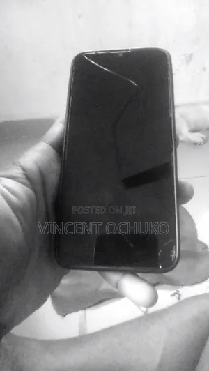 Infinix Hot 8 32GB Grey (Amfani, Gilashin Ya Fasa)