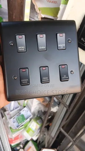 Gride 6-Gang Switch