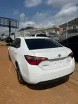 Toyota Corolla 2017 White - 5