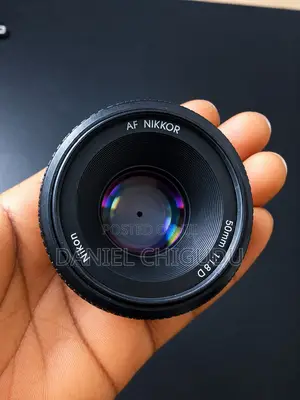 Nikon 50mm f/1.8D AF NIKKOR Lens