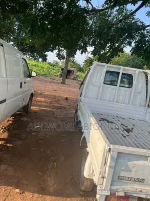 2008 Mazda Bongo Mini Truck - Fari