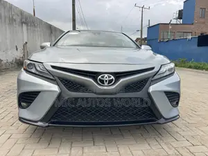 2023 Toyota Camry XSE - Silver, Cikakken Zabi