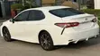 Toyota Camry SE 2018 White - 2