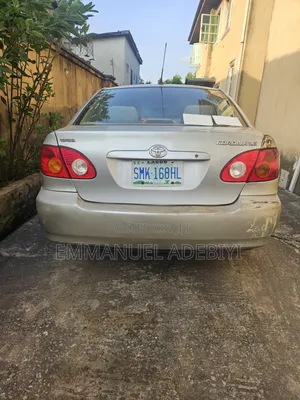 Toyota Corolla LE 2004 Silver