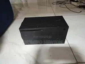 Xbox Series X 1TB (Disc Version)
