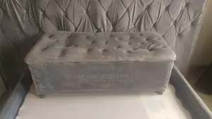 Home Interiors 4x6 Bed Frame with Ottoman - Gray