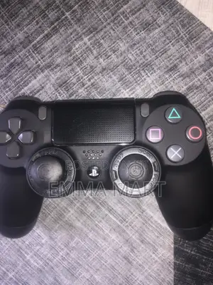 Used Original UK PlayStation 4 Controller