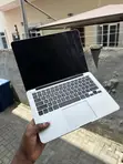 Apple MacBook Pro 2015 13" 8GB RAM, 256GB SSD - 5