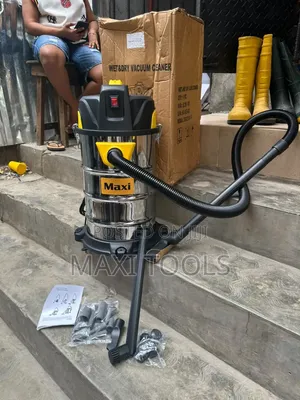 Maxi 30L Wet & Dry Vacuum Cleaner with Blower