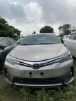 Toyota Corolla 2017 Gold - 2