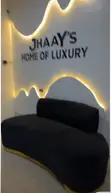 Sofa 3-Seater da aka yi amfani da shi - Baƙar Suede - 1
