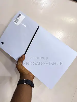 PlayStation 5 Slim Digital Edition - Canada Amfani