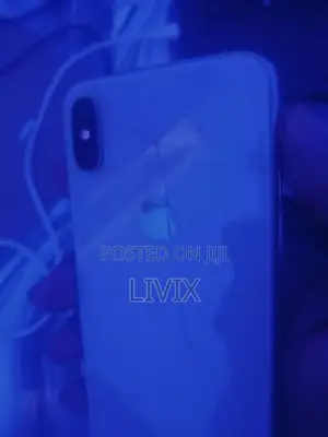 Apple iPhone X 64GB White (Used)