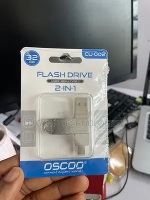Oscoo 32GB USB/Type-C Flash Drive