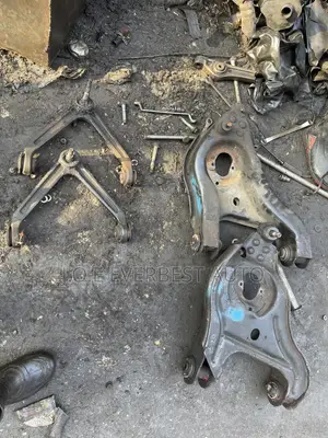 Dodge Ram 2008 Upper & Lower Control Arms (Used)