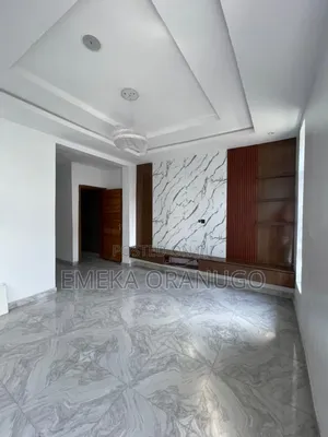 4-Bedroom Luxury Duplex don haya a Chevron Estate