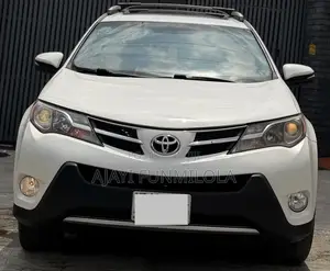 Toyota RAV4 2015 Fari