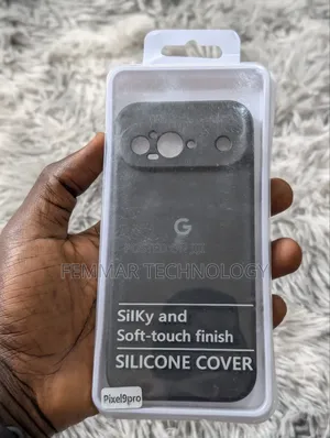 Google Pixel 9 Pro Luxury Liquid Silicone Case - Black