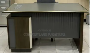 Boss Office Products Executive Office Desk - 1.2m