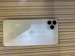 Apple iPhone 11 Pro Max 64GB White