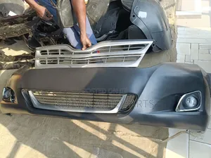 Cikakken Bumper na Gaba Toyota Venza