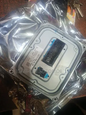 Mercedes-Benz GLK/GLC/GLE Headlight Charger