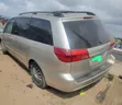 Toyota Sienna 2006 Silver - 2