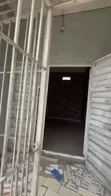 Babban Shago don Hayar a Estate, Titin Langbasa - 5