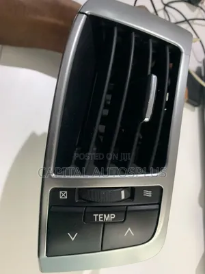 Toyota Land Cruiser AC Vent (2010-2014)