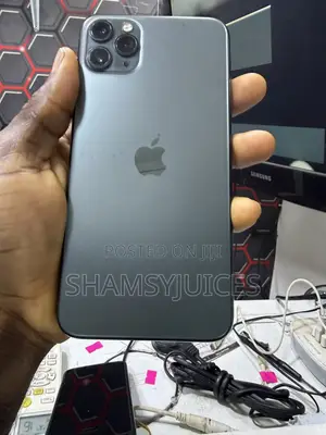 Apple iPhone 11 Pro Max 64GB Green