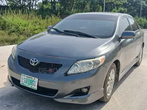 Toyota Corolla 2009 Gray