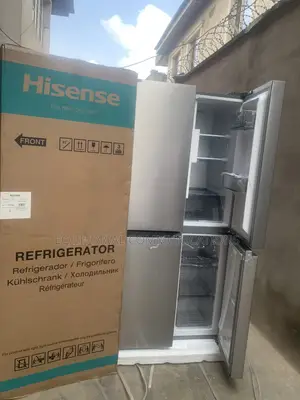 Hisense 392L 4-Kofa Refrijera RQ-54WC