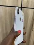 Apple iPhone X 64GB White - 1