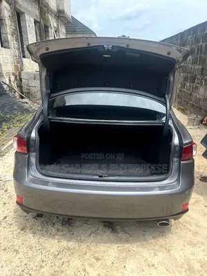 2014 Lexus IS 250 4WD Sedan