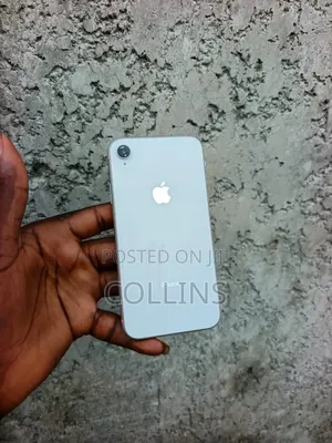 Apple iPhone XR 64GB Fari