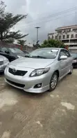 Toyota Corolla 2010 Silver - 2