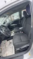 Toyota Corolla 2010 Silver - 3