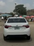 Toyota Corolla 2014 White - 2