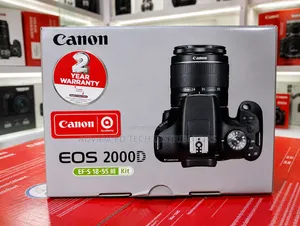 Canon EOS 2000D DSLR Kamera tare da 18-55mm III Lens Kit